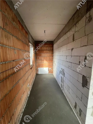 Casa individuala 4 camere 2 bai teren 300 mp zona Sura Mica Sibiu - imagine 14