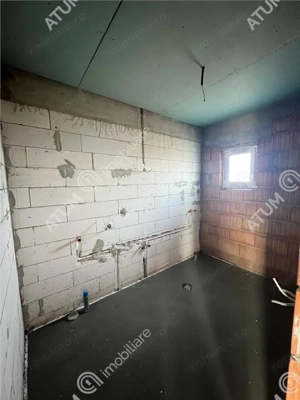 Casa individuala 4 camere 2 bai teren 300 mp zona Sura Mica Sibiu - imagine 17