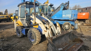 Buldoexcavator JCB 2CX - imagine 2