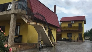 casa de vanzare , zona foarte linistita , frumos amenajata ! - imagine 3