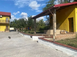 casa de vanzare , zona foarte linistita , frumos amenajata ! - imagine 6