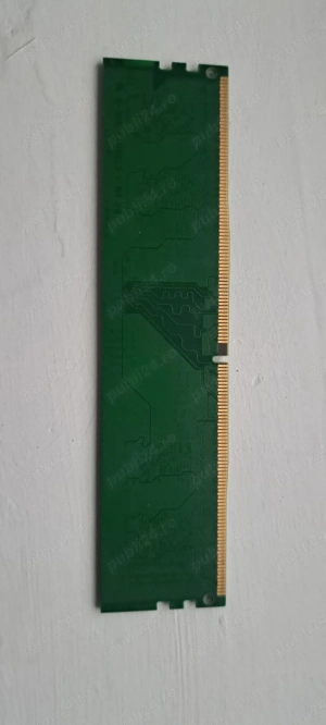Vand placua RAM de 4GB 