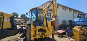  Buldoexcavator Komatsu WB93R  an 2021 - imagine 19