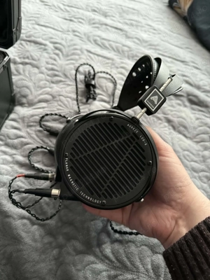 Vând căști Audeze LCD X, cablu balansat, earpads din piele, model 2025 - imagine 4