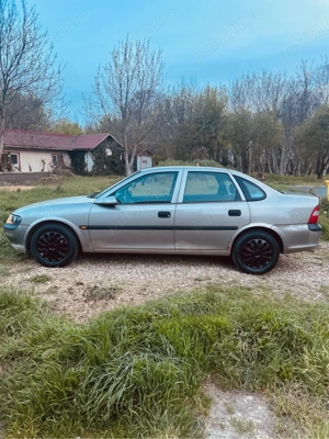 De vanzare Opel Vectra B j96 - imagine 2