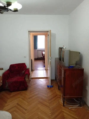 Vând apartament 3 camere, living și boxa - imagine 7