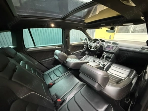Volkswagen Tiguan R-LINE - 2.0 Bi-TDI   240cp   4x4   DSG   Bord digital   Keyless   Pano   Camera  - imagine 19