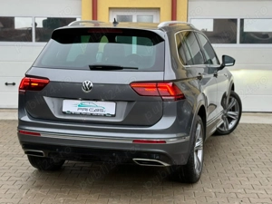 Volkswagen Tiguan R-LINE - 2.0 Bi-TDI   240cp   4x4   DSG   Bord digital   Keyless   Pano   Camera  - imagine 4