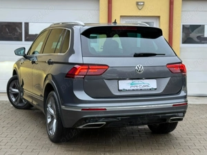 Volkswagen Tiguan R-LINE - 2.0 Bi-TDI   240cp   4x4   DSG   Bord digital   Keyless   Pano   Camera  - imagine 5