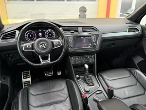 Volkswagen Tiguan R-LINE - 2.0 Bi-TDI   240cp   4x4   DSG   Bord digital   Keyless   Pano   Camera  - imagine 13