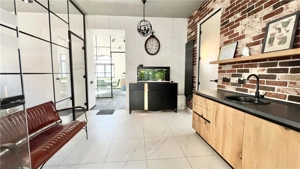 Cladire ultracentrala pretabila centru medical I birouri – Brasov | Lift | Parcare proprie - imagine 8