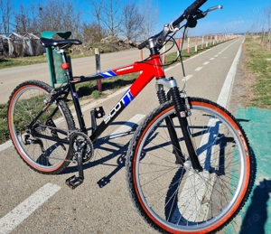 Bicicleta SCOTT aluminiu roți 26