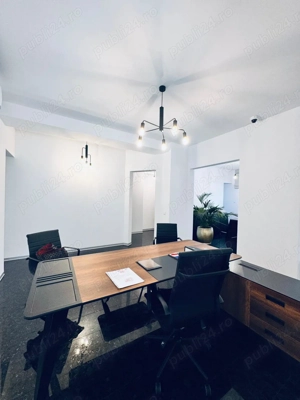 De inchiriat apartament  4 camere 