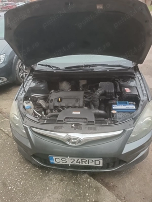 Hyundai i30 CW 2011 1.4 benzină   - imagine 4