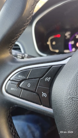 Renault Megane 4 an 2021 - imagine 3