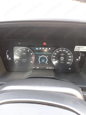 Vând Ssang Yong Tivoli Grand  - imagine 2