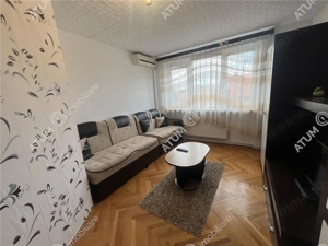 Apartament de 2 camere decomandate cu balcon si boxa zona Trei Stejari