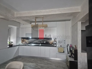 Vanzare apartament 3 camere 70 mp-Weiner Palada+loc de parcare
