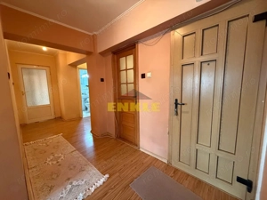 De vânzare / Închiriere – Apartament 3 camere decomandat - imagine 7