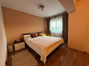 De vânzare / Închiriere – Apartament 3 camere decomandat - imagine 2