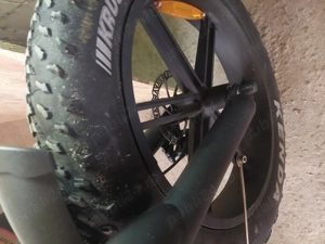 Vând bicicleta electrica 