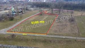 Teren 5100 mp de vânzare în Curtea de Argeș.