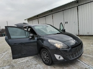 Renault scenic 3 2011