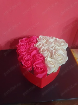 Vând trandafiri din satin și săpun! - imagine 3