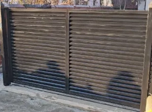 Teren  441 mp Inchis integral   inclusiv utilitati trase in curte - imagine 5