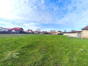 Teren intravilan 3621 mp în Giroc, front 33 ml, PUZ aprobat, ideal investiție