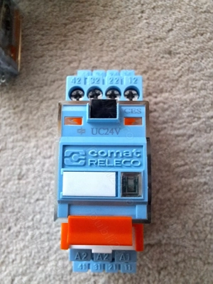 Releu comanda automatizari cu soclu Comat Releco 24V 5A 4 poli - imagine 2