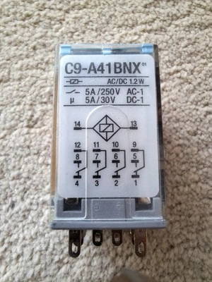 Releu comanda automatizari cu soclu Comat Releco 24V 5A 4 poli - imagine 3