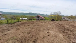 Vand teren Luncavița  - imagine 2