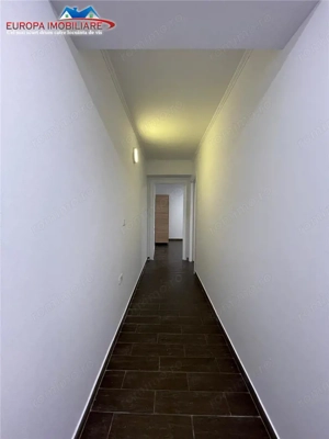 Spatiu comercial de vanzare  Zona E3 - imagine 11