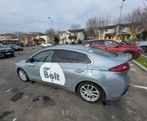 Hyundai ioniq Full Hybrid - imagine 3