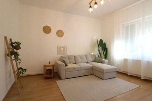 Zona Telegrafului, casa individuala, curte proprie, centrala proprie.