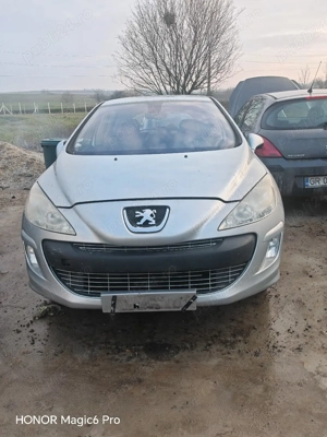 Dezmembrez Peugeot-uri 308 - imagine 3