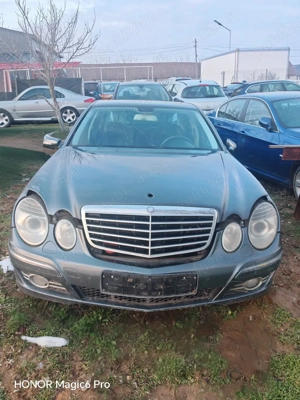 Dezmembrez Mercedes 3000 diesel
