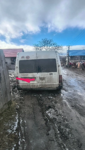 vand  dezmembrez  schimb Ford transit 