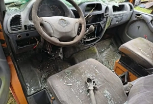 Mercedes Sprinter pentru piese (1.500   euro) citit descrierea înainte de a mă contacta! - imagine 4