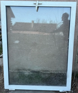 Vand fereastra si usa de termopan