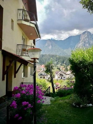 VILA CARTIER ZAMORA//BUSTENI - imagine 2