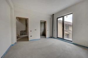 Casa se preda finisata - 4 bai - 3 dormitoare - curte - parcare -  metrou Păcii  - imagine 6