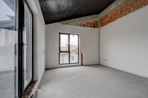 Casa se preda finisata - 4 bai - 3 dormitoare - curte - parcare -  metrou Păcii  - imagine 14