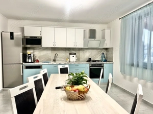 vand 2 case una noua si una batraneasca  - imagine 5