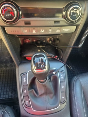 Hyundai Kona SUV benzină 2019 - imagine 8