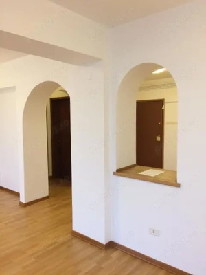 Inchiriez spatiu de birouri, zona Aviatorilor, 125mp, 1.700euro - imagine 2