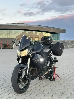 Kawasaki Z1000 Touring Naked Sport