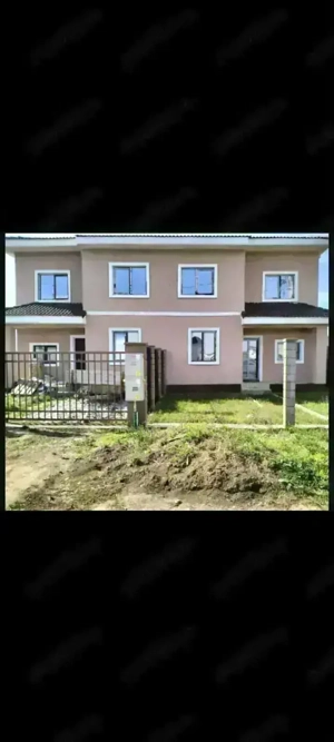 Vand jumatate de duplex