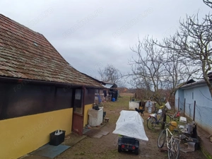 Casă cu teren generos 1.305 mp | Curtici – Arad - imagine 9